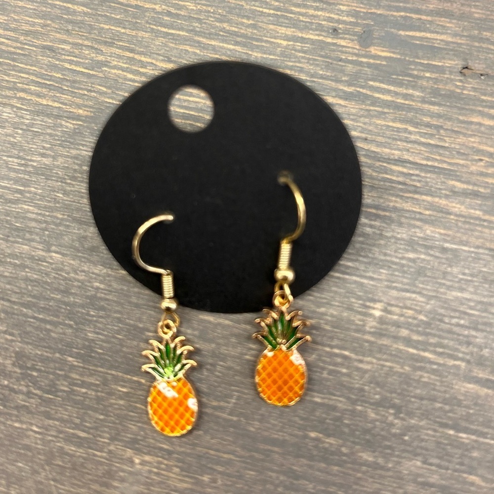 NEW small shop pineapple earrings